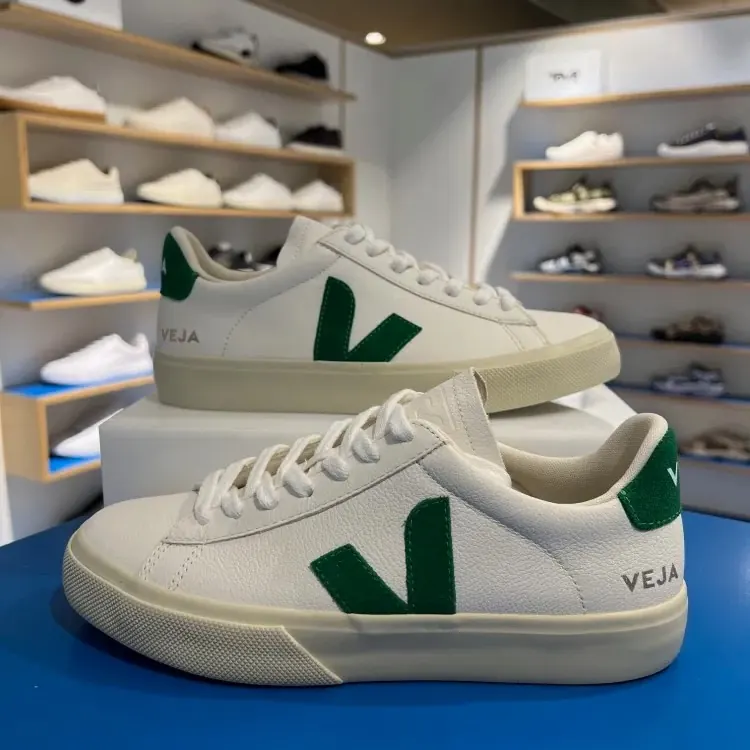 VÉJA Campo sneakers